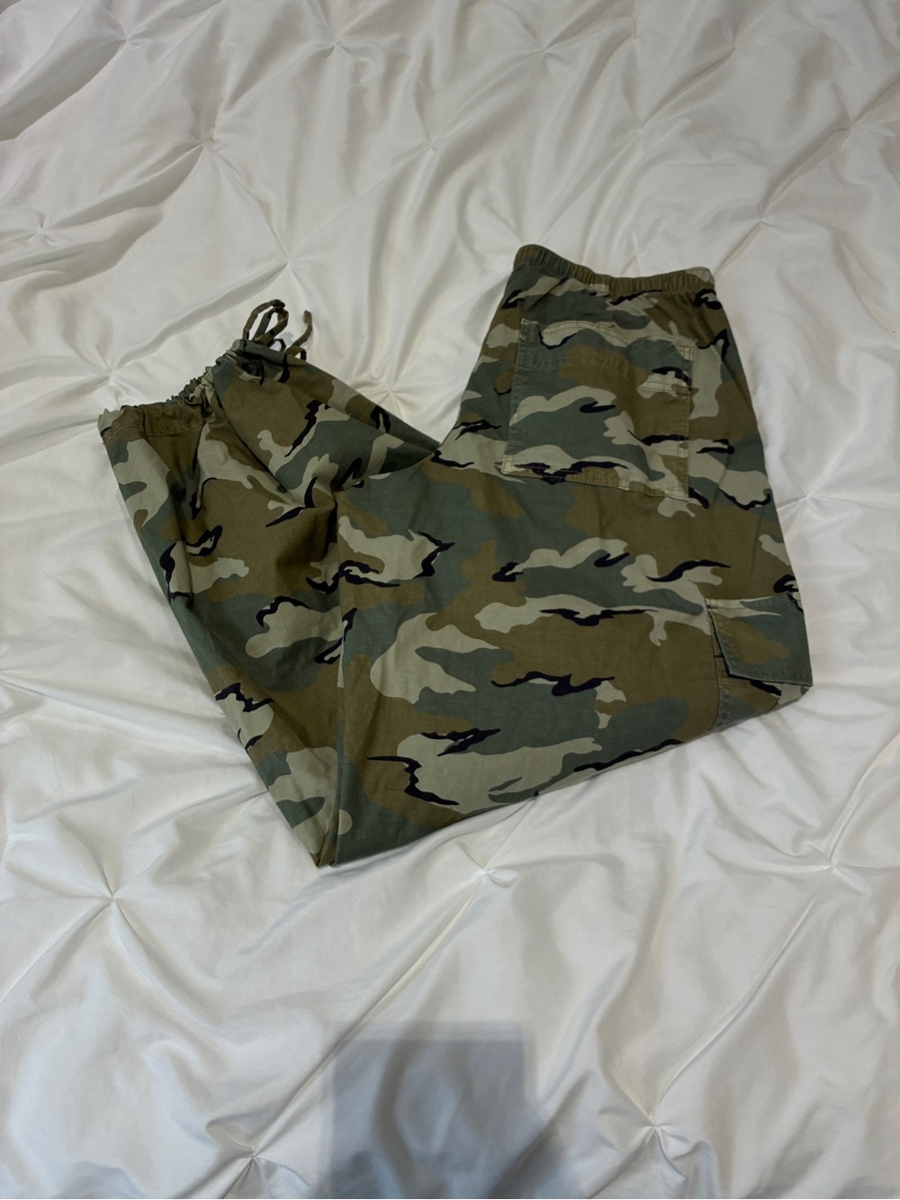Low Rise Baggy Cargo Parachute Pant - Picture 5 of 6